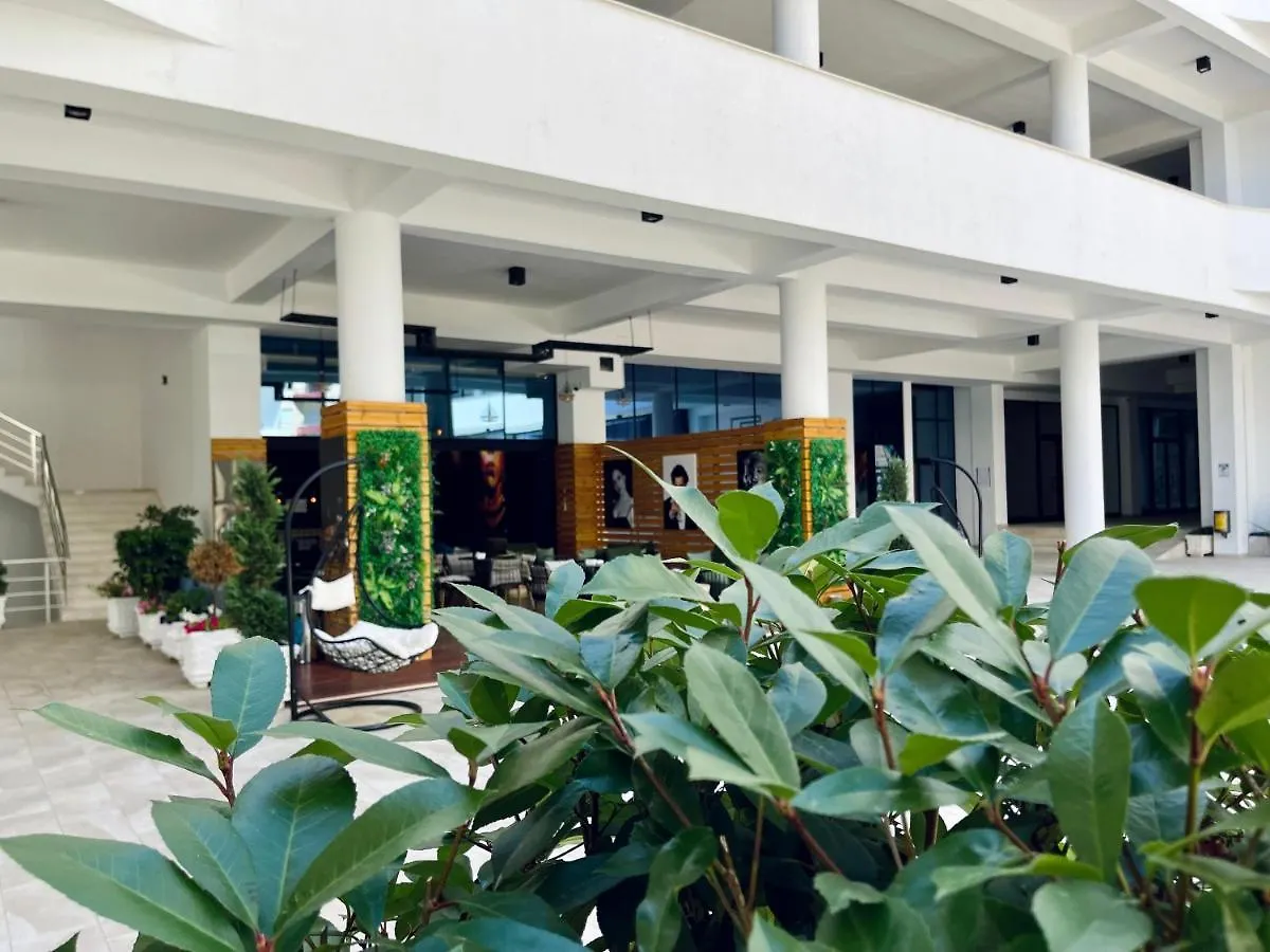 Mk Apartments Saranda Terraces  ساراندا